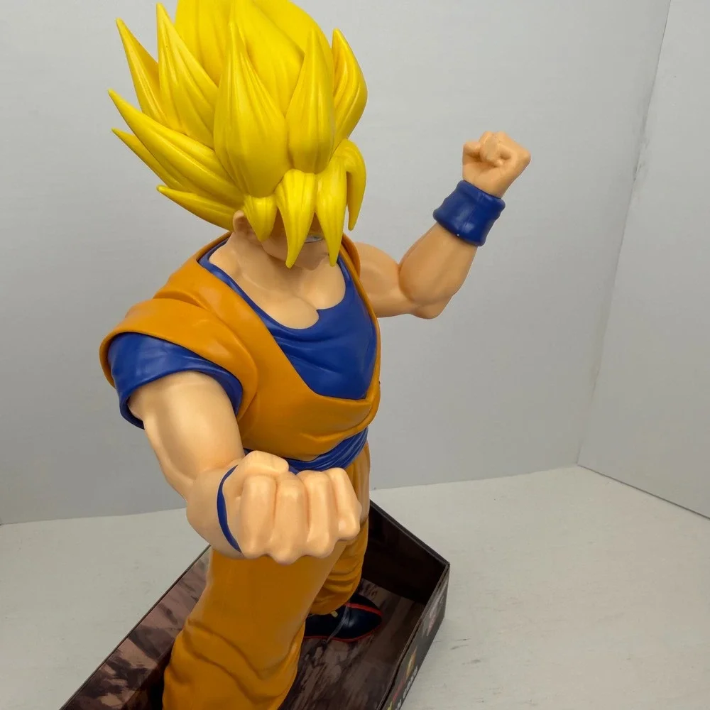 Bandai Dragon Ball Super Colossal Warriors Super Saiyan Goku 12